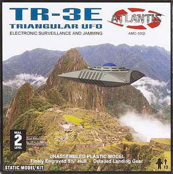 Atlantis TR-3 Triangular UFO Plastic Model Space Craft Kit 1/72 Scale #amc-1002