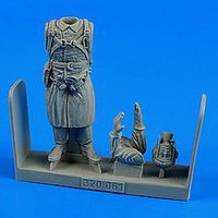 Aerobonus WWII Russian Pilot Plastic Model Aircraft Accessory 1/32 Scale #320061 Aerobonus WWII Russian Pilot Plastic Model Aircraft Accessory 1/32 Scale #320061