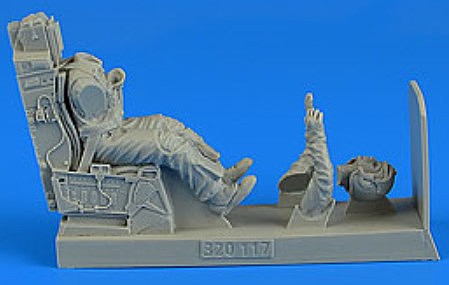 Aerobonus USAF Fighter Pilot w/Ejection Seat Plastic Model Aircraft Accessory 1/32 Scale #320117