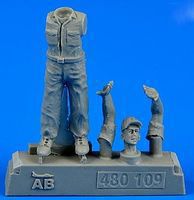 Aerobonus US Army Aircraft Mechanic #3 WWII Plastic Model Military Figure 1/48 Scale #480109