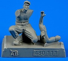Aerobonus US Army Aircraft Mechanic WWII Plastic Model Aircraft Accessory 1/48 Scale #480111 Aerobonus US Army Aircraft Mechanic WWII Plastic Model Aircraft Accessory 1/48 Scale #480111