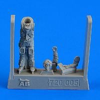 Aerobonus British Sea Harrier Pilot Falkland War 1982 Plastic Model Aircraft Accessory 1/72 #720005 Aerobonus British Sea Harrier Pilot Falkland War 1982 Plastic Model Aircraft Accessory 1/72 #720005