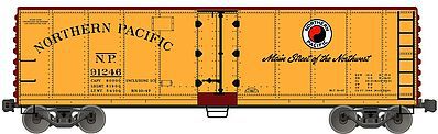 Accurail 40 Steel Reefer w/Hinged Door - Kit - Northern Pacific HO Scale Model Train Freight Car #8316