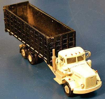 Alloy-Forms Constructor Truck w/Open Roll-Off Trash Compactor Body HO Scale Model Railroad Vehicle #7088