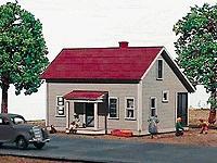 American-Models 1-1/2 Story House w/Porch - 139 Maple Street Kit HO Scale Model Railroad Building #139