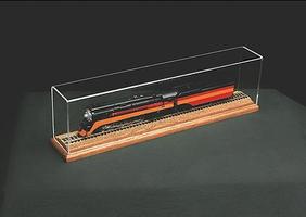 American-Plastics 24''Display Case w/OakBase American-Plastics 24''Display Case w/OakBase