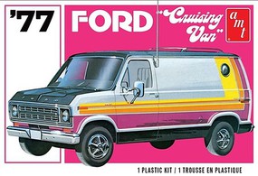 AMT 1977 Ford Crusing Van Plastic Model Vehicle Kit 1/25 Scale #1108m