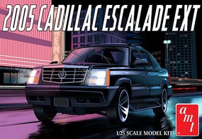 AMT 2005 Cadillac Escalade EXT Plastic Model Car Vehicle Kit 1/25 Scale #1317