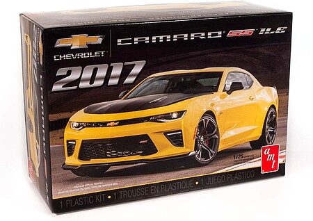 AMT 2017 Chevy Camaro SS 1LE Plastic Model Car Kit 1/25 Scale #1074m-12