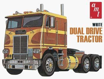 AMT Freightliner FLC Semi Tractor - Super Detailed 1/24 Scale Model Big Rig  Truck Model Kit