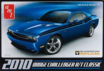 AMT 2010 Dodge Challenger R/T Classic Plastic Model Car Kit 1/25 Scale #671