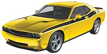 AMT 2010 Dodge Challenger R/T Yellow Built Up - Plastic Model Car Kit 1/25 Scale #696