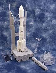 Aoshima H IIB Launch Vehicle & Mobile Launcher Plastic Model Spaceship Kit 1/350 Scale #05101