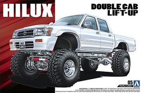 Aoshima 1/24 1994 Toyota Hilux Double Cab Lift-Up 4WD Pickup Truck Aoshima 1/24 1994 Toyota Hilux Double Cab Lift-Up 4WD Pickup Truck