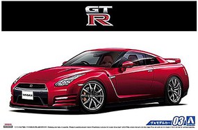 Aoshima 2014 Nissan R35 GT-R Pure Edition 2-Door Car Aoshima 2014 Nissan R35 GT-R Pure Edition 2-Door Car