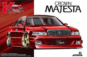 Aoshima 1/24 1991 Toyota UZS141 Crown Majesta 4-Door Car Aoshima 1/24 1991 Toyota UZS141 Crown Majesta 4-Door Car