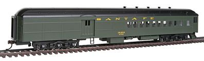 Bachmann 72 Heavyweight Combine Santa Fe #1524 HO Scale Model Train Passenger Car #13603
