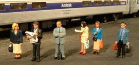 Standing Platform Passengers HO Scale Model Railroad Figure #33110