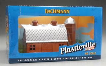 Bachmann Dairy Barn w/Silo Built-Up HO Scale Model Railroad Building #45007