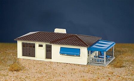 Bachmann Ranch House Cream/Brown HO Scale Model Railroad Building #45156