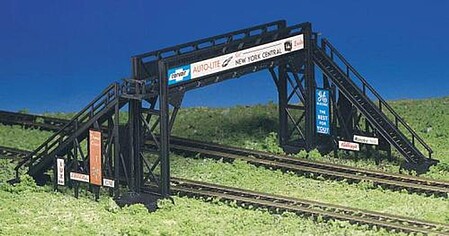 Bachmann Pedestrian Bridge Snap Kit HO Scale Model Railroad Bridge #45172