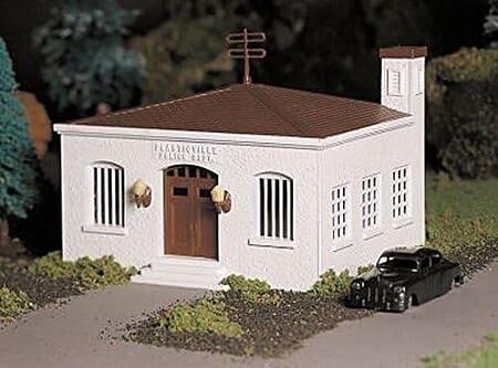 Bachmann Police Station w/Car Snap Kit O Scale Model Railroad Building #45609