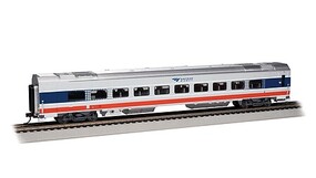 Bachmann HO Venture Amtrak Mid Coach 4001 lited