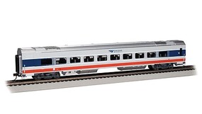 Bachmann HO Venture Amtrak Mid Coach 4015 lited