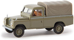 Berkina Landrover green HO Scale Model Railroad Vehicle #13760 Berkina Landrover green HO Scale Model Railroad Vehicle #13760