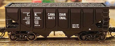 Bluford USRA 306 2-Bay Panel-Side Hopper w/Load - Ready to Run Canadian National #117768 (black) - N-Scale