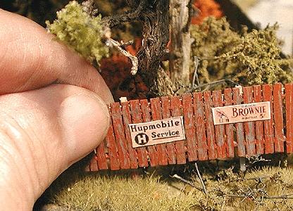 Bar-Mills Insta-Fence - Kit - Approx 160 Scale Feet HO Scale Model Railroad Building Accessory #42