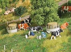 Busch Cattle Hay Racks with Hay Bales Kit pkg(2)