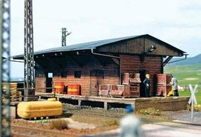 Busch Freight Shed Kit 7-11/16 x 3 x 2-13/16'' HO Scale Model Railroad Building #1421 Busch Freight Shed Kit 7-11/16 x 3 x 2-13/16'' HO Scale Model Railroad Building #1421