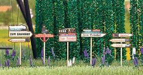 Busch Wooden Signposts pkg(5) HO Scale Model Railroad Trackside Accessory #1488 Busch Wooden Signposts pkg(5) HO Scale Model Railroad Trackside Accessory #1488