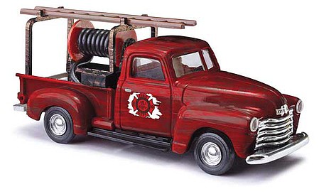 Busch 1950 Chevrolet Pickup Truck with Hose - Assembled Fire Department (red)