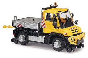 Busch 2013 MB Unimog w/RailWhls Busch 2013 MB Unimog w/RailWhls