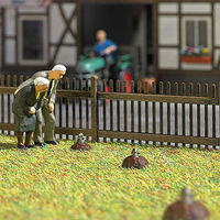 Busch Three Peeping Moles HO Scale Model Railroad Grass Earth #5483 Busch Three Peeping Moles HO Scale Model Railroad Grass Earth #5483