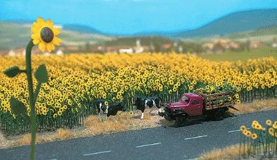 Busch Sunflower Field - Parts for 60 Flowers w/Bases (60) HO Scale Model Railroad Grass Earth #6003