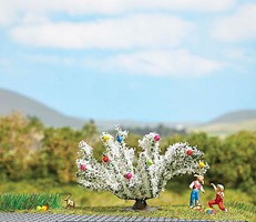 Busch Gathering Easter Eggs HO Scale Model Railroad Figure #7731 Busch Gathering Easter Eggs HO Scale Model Railroad Figure #7731
