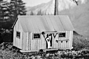 Campbell Portable Bunkhouse ''B'' HO Scale Model Railroad Building Kit #231