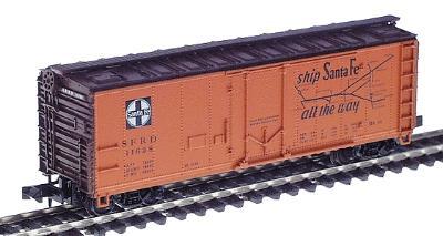 Con-Cor 40 Plug Door Steel Reefer Car Santa Fe Chief N Scale Model Train Freight Car #105109