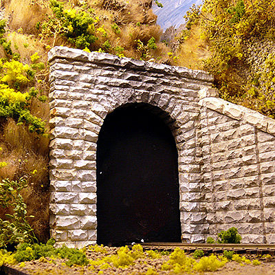N Scale Cut Stone Tunnel Portal Set Single Track 