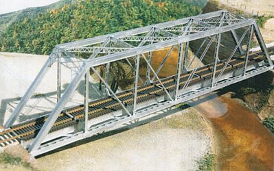 Central-Valley Ho 150PRATT TRUSS BRIDGE