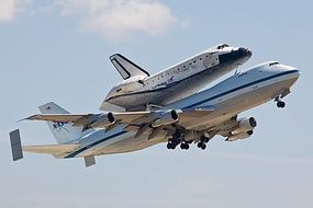 DML NASA Space Shuttle Discovery w/747-100 SCA Space Program Plastic Model 1/144 #14705 DML NASA Space Shuttle Discovery w/747-100 SCA Space Program Plastic Model 1/144 #14705