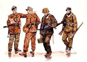 DML Waffen SS Ardennes 1944/45 Plastic Model Military Figure Kit 1/35 Scale #6002