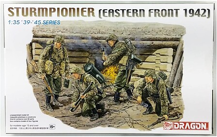 DML SS STURMPIONIER Plastic Model Military Figure 1/35 Scale #6146