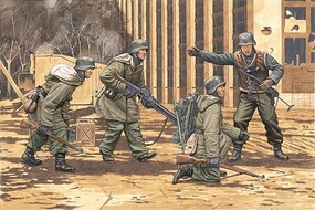 Totenkopf Division Kharkov 1943 Plastic Model Military Figure 1/35 Scale #6385