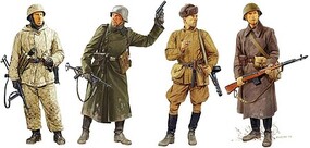 Ostfront Winter Combatants 1942-43 (4) Plastic Model Military Figure 1/35 Scale #6652