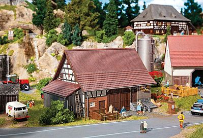 Faller Small Farmhouse HO Scale Model Railroad Building #130536