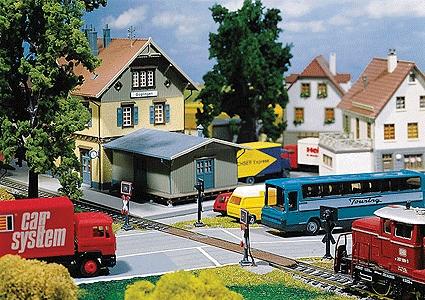 Faller Highway Grade Crossing for a railroad car system HO Scale Model Railroad Accessory #161657